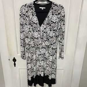 Studio One Monochrome Floral Long Sleeve Dress